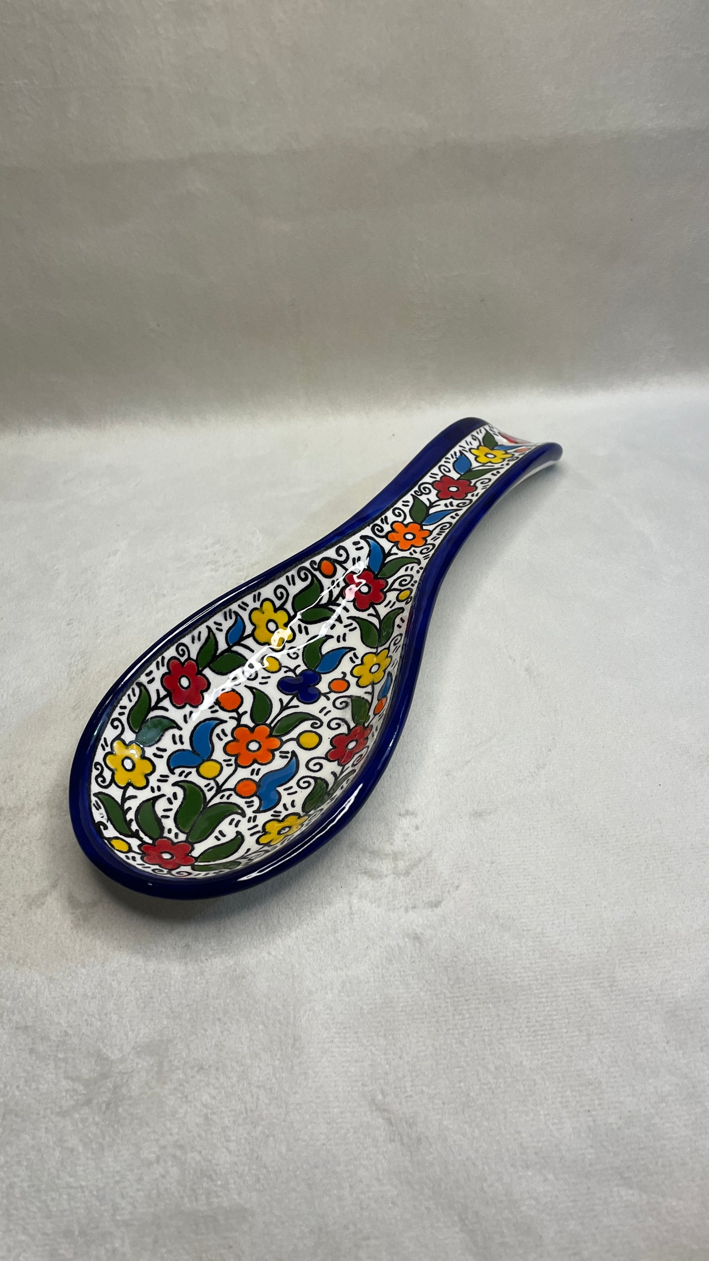 Servierteller im Löffel form farbig