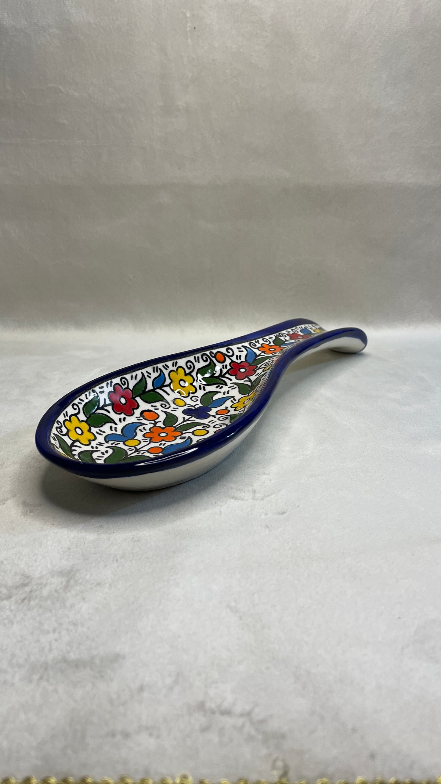 Servierteller im Löffel form farbig