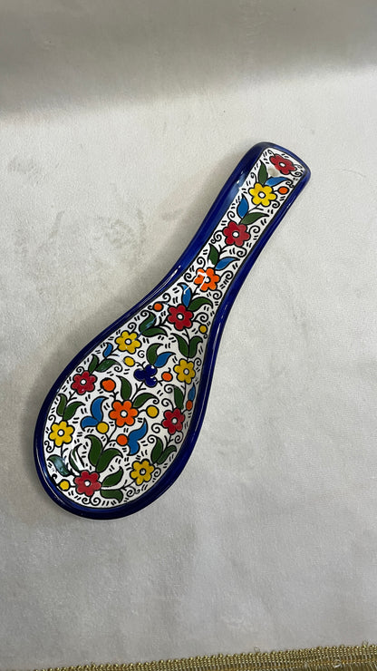 Servierteller im Löffel form farbig